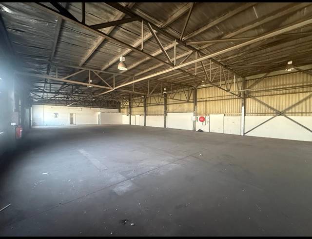 600M² WAREHOUSE TO LET IN ALRODE